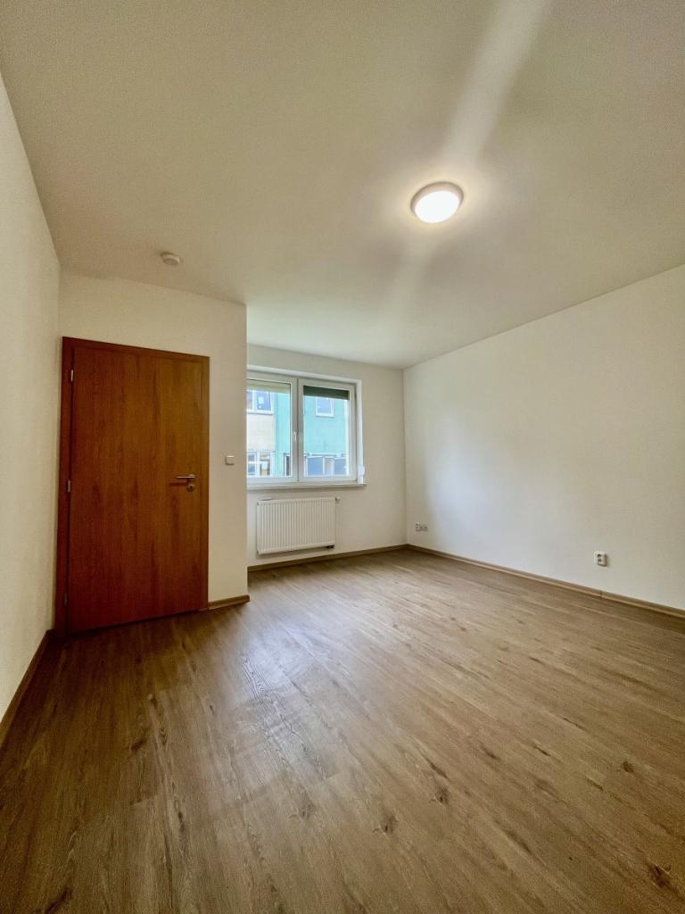 Pronájem bytu 1+kk 27 m2, Ostrava – náhled fotky 7