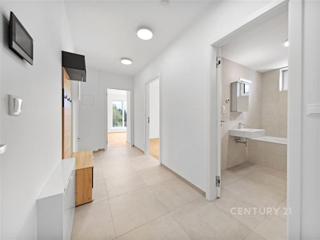 Pronájem bytu 2+kk 42 m2