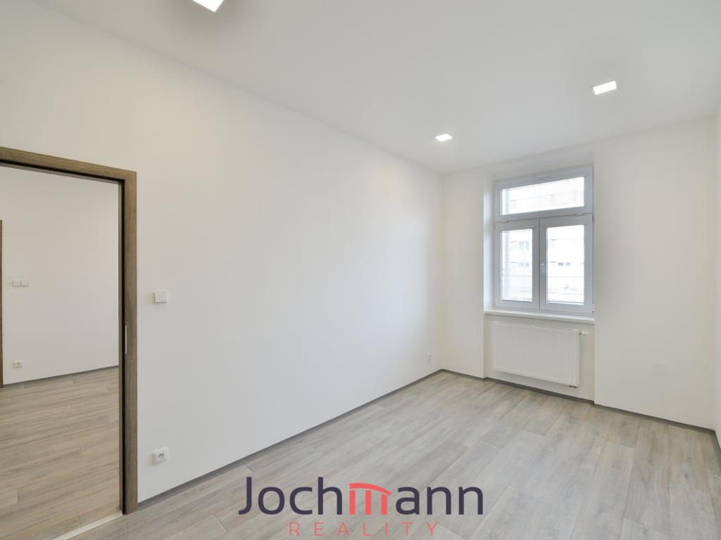 Pronájem bytu 2+kk 43 m2, České Budějovice – náhled fotky 9