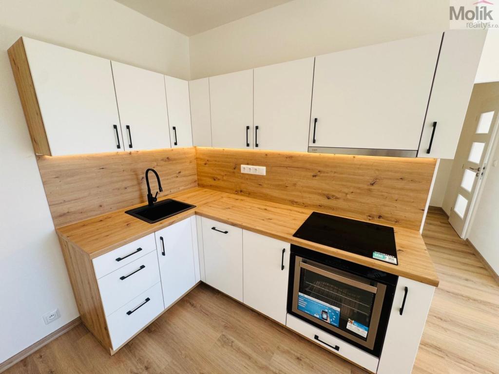 Pronájem bytu 2+kk 40 m2