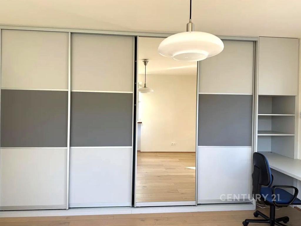 Pronájem bytu 2+1 63 m2