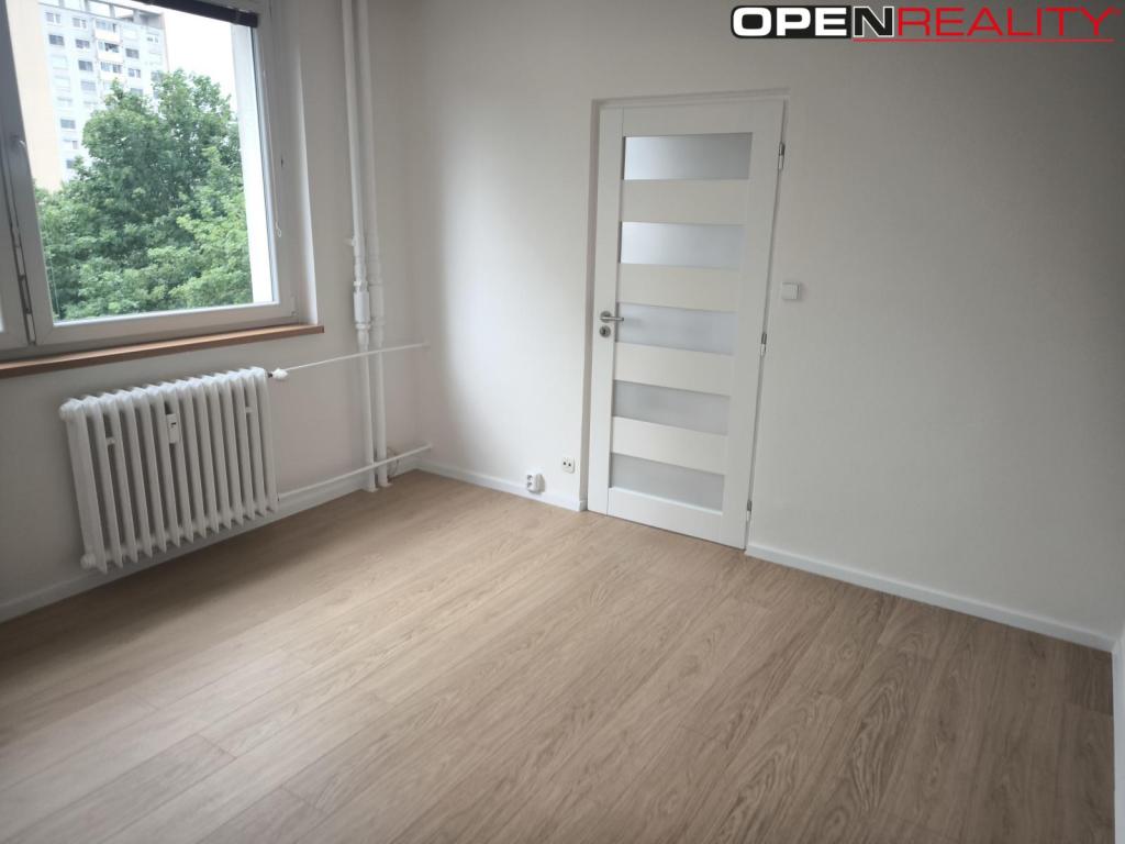 Pronájem bytu 2+kk 33 m2