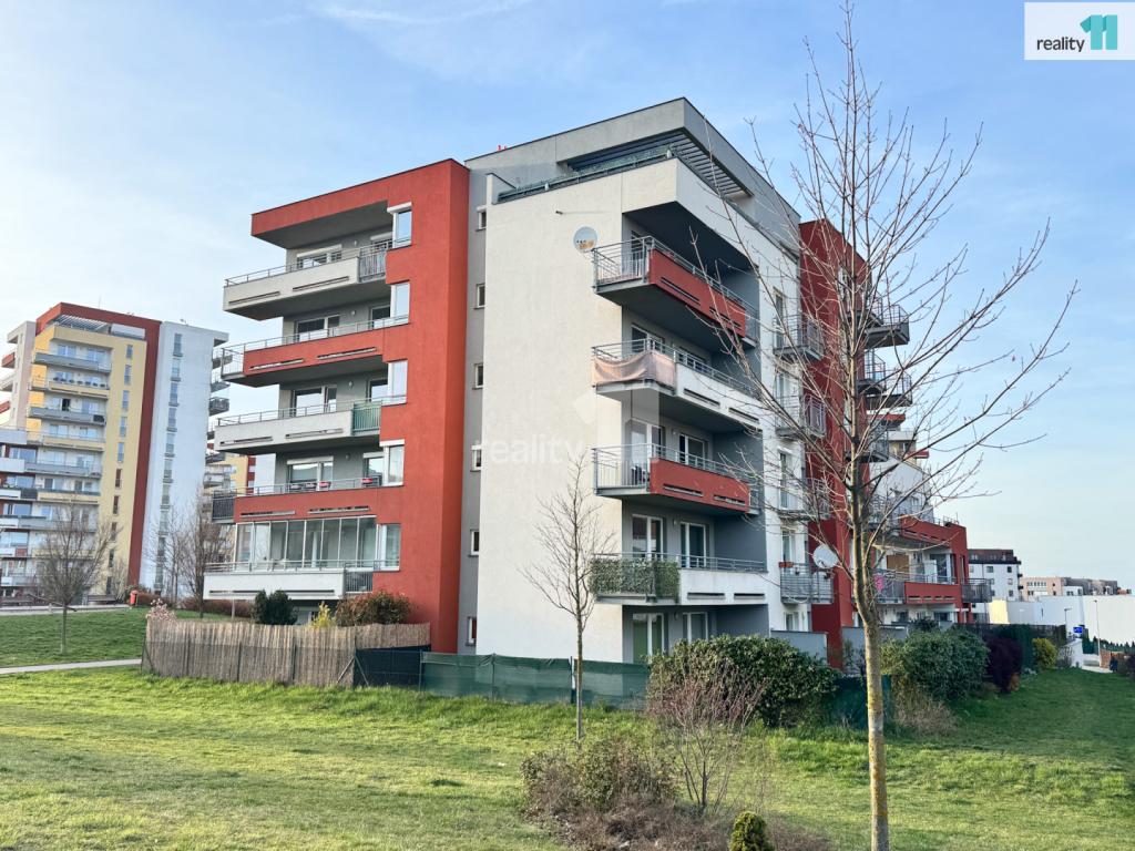 Pronájem bytu 2+kk 60 m2