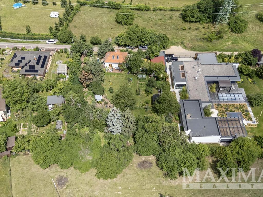 Prodej pozemku 890 m2