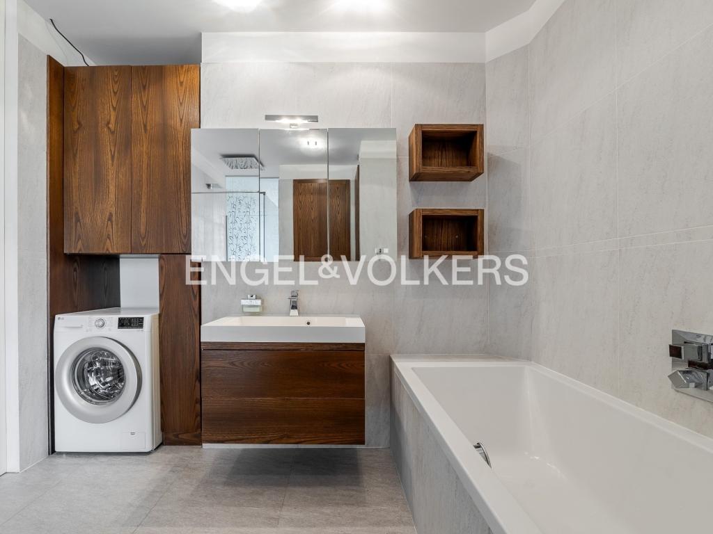 Pronájem bytu 2+kk 81 m2, Praha – náhled fotky 9