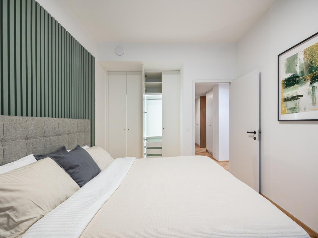 Pronájem bytu 4+kk 105 m2, Praha – náhled fotky 16