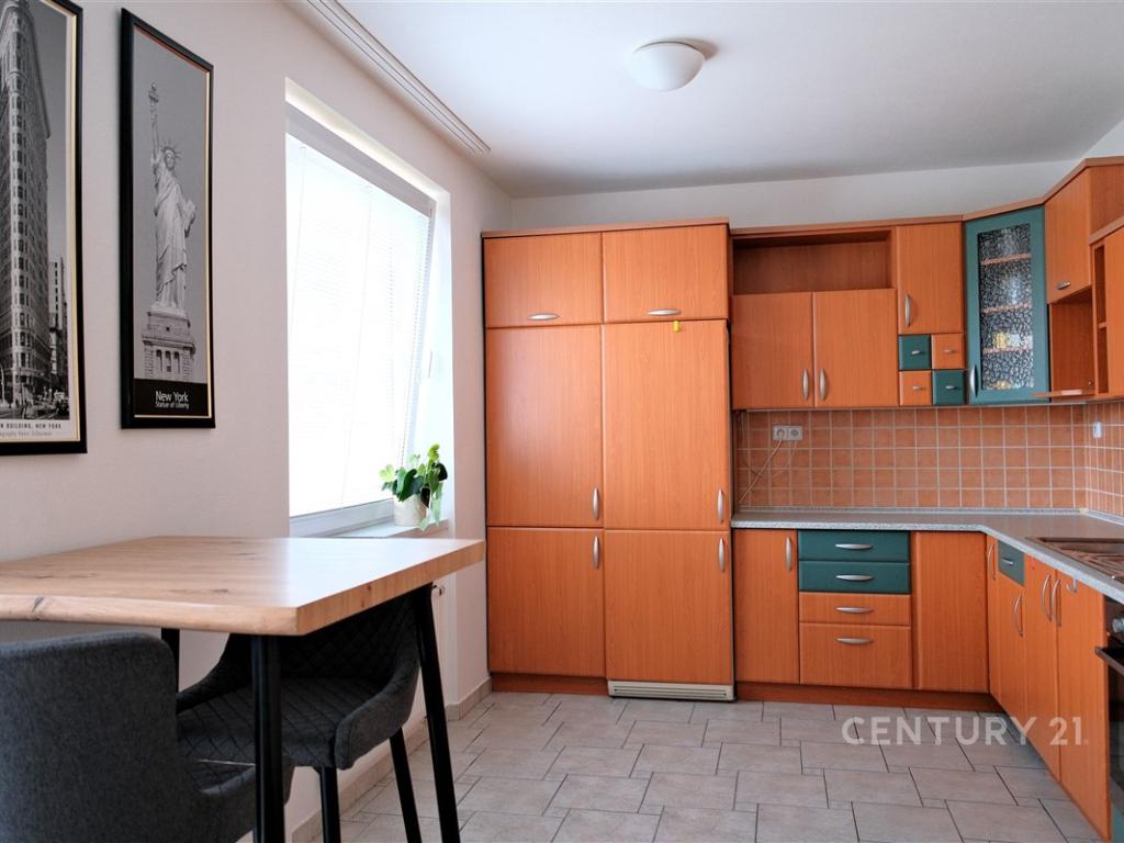 Pronájem bytu 2+kk 60 m2