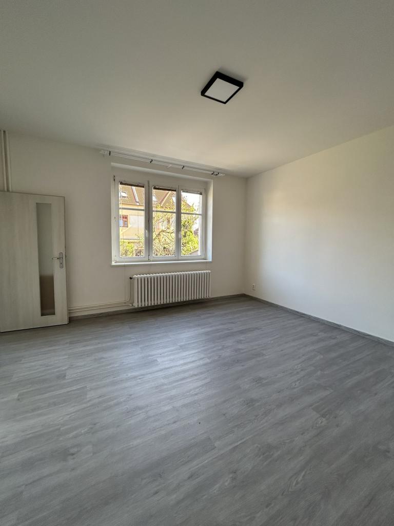 Pronájem bytu 1+1 34 m2