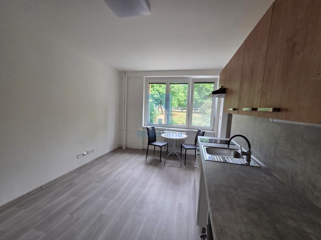 Pronájem bytu 1+kk 25 m2