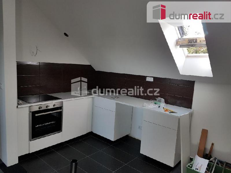 1-room apartment for rent · 15 m² · Praha — 371 €/mo
