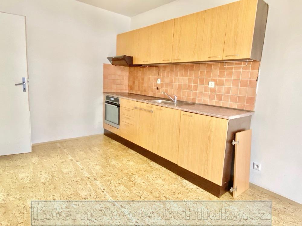 Pronájem bytu 2+1 77 m2, Kladno – náhled fotky 2