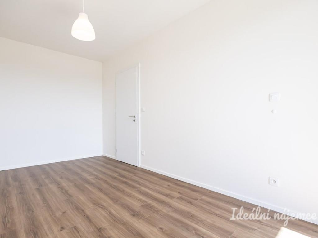 Pronájem bytu 2+kk 49 m2, Praha – náhled fotky 15