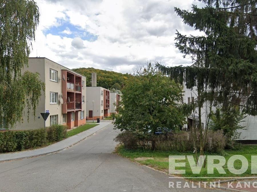 Pronájem bytu 1+kk 39 m2, Želechovice nad Dřevnicí – náhled fotky 15