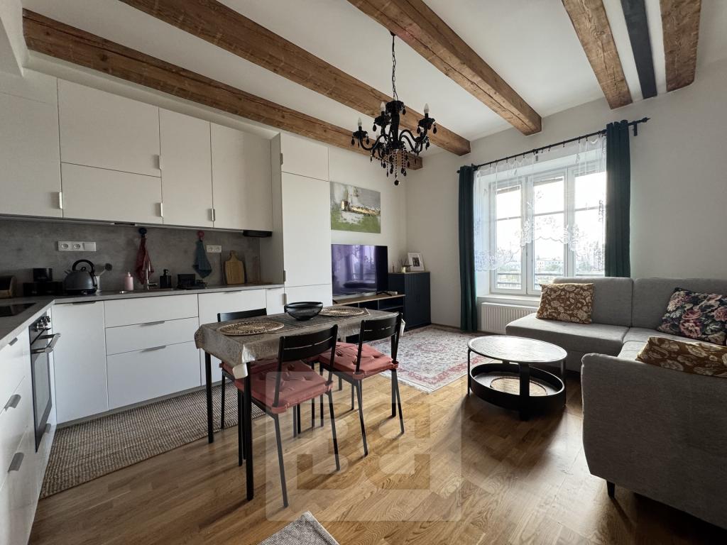 Pronájem bytu 3+kk 72 m2
