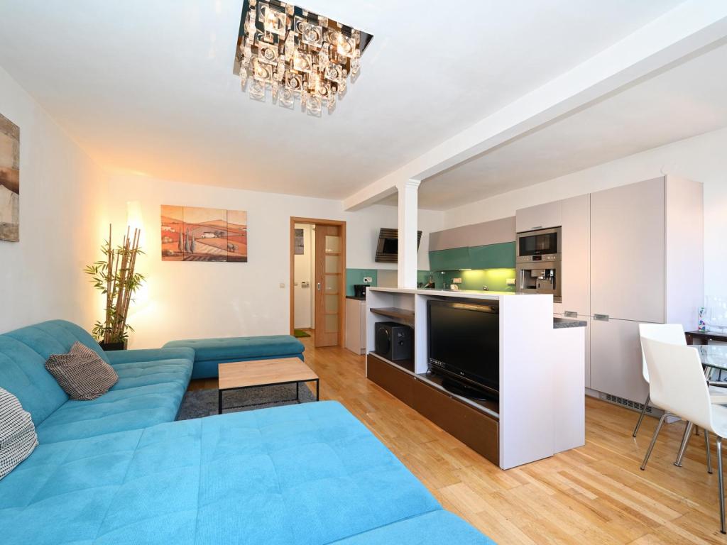 Pronájem bytu 5+kk 186 m2