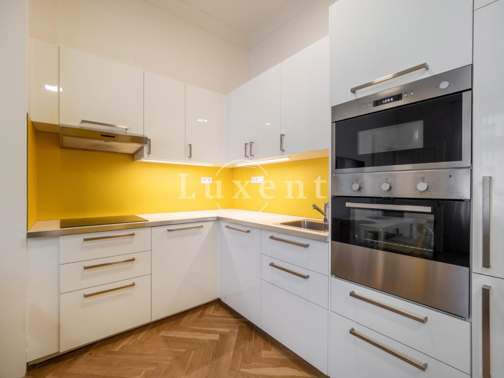 Pronájem bytu 2+kk 52 m2