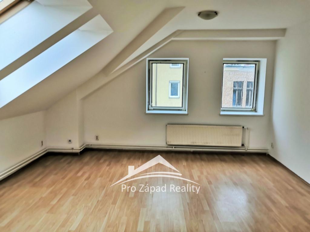 Pronájem bytu 2+1 67 m2