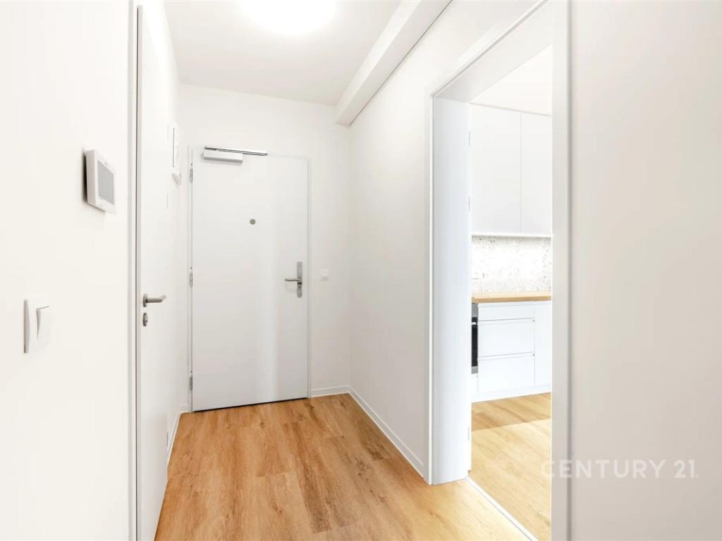Pronájem bytu 2+kk 56 m2, Praha – náhled fotky 4