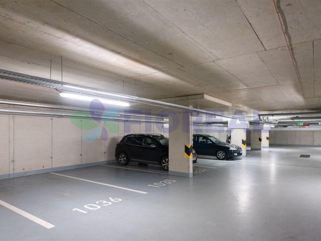 Pronájem bytu 4+kk 95 m2, Praha – náhled fotky 17