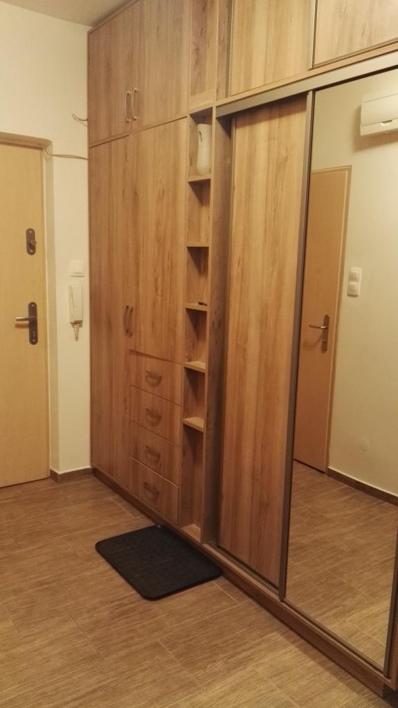 Spolubydleni bytu celý pokoj 17 m2