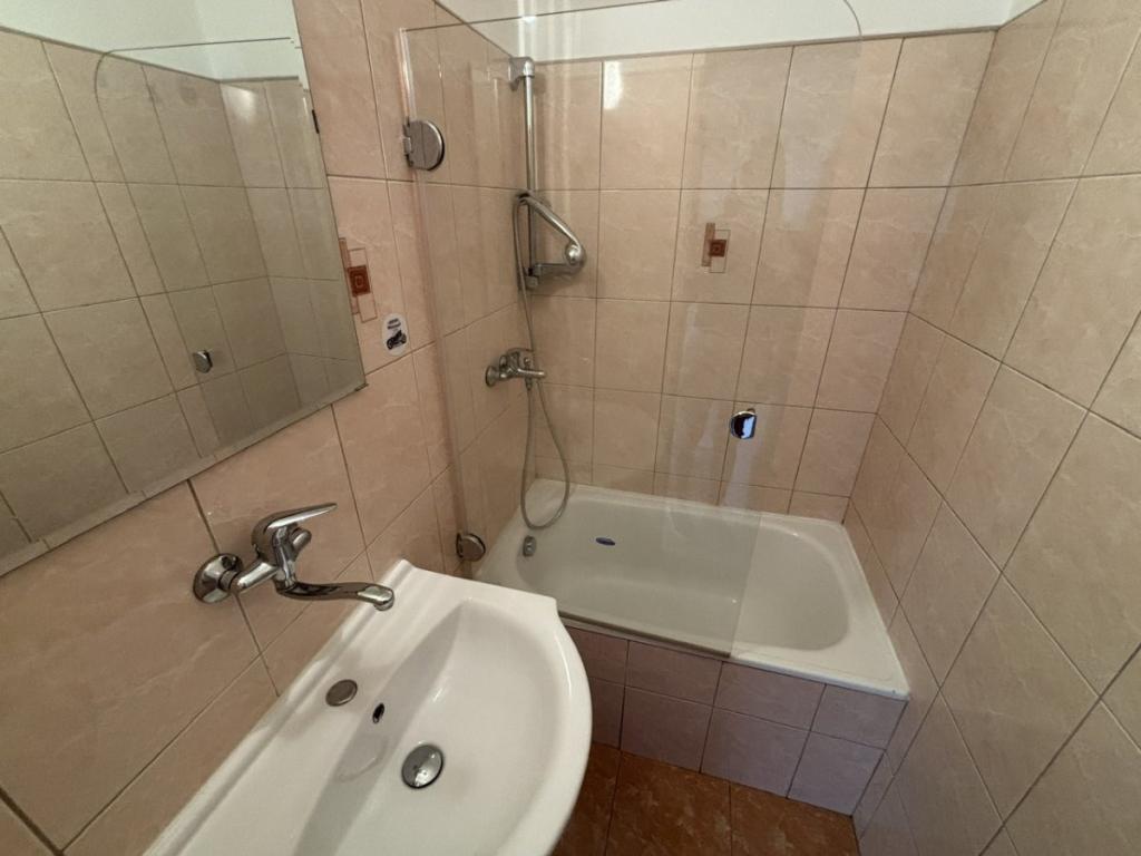Pronájem bytu 2+kk 38 m2