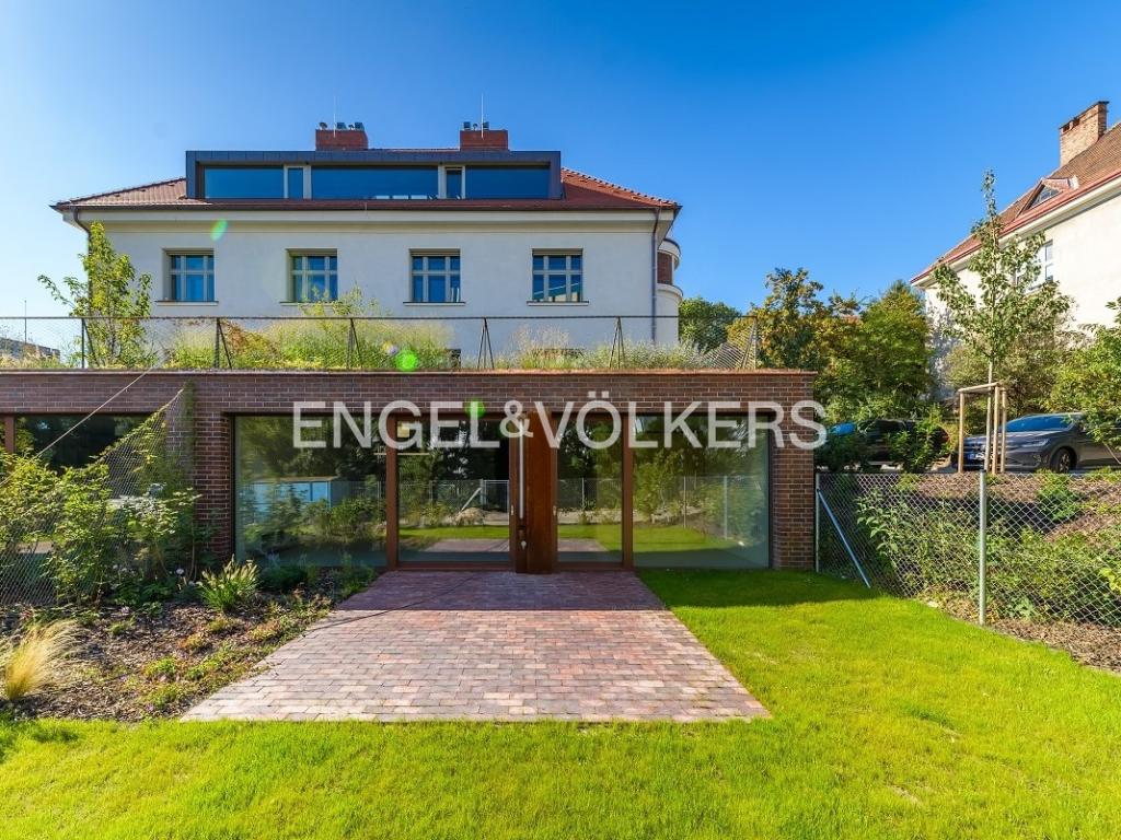Pronájem bytu 4+kk 116 m2