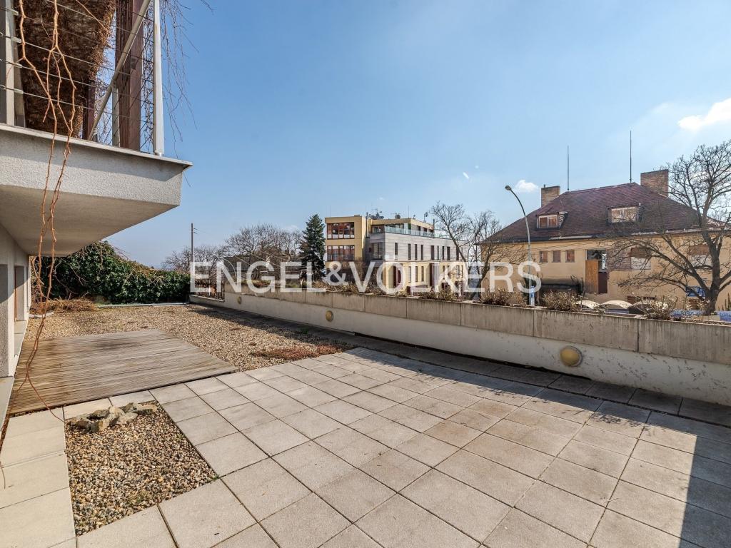 Pronájem bytu 2+kk 50 m2