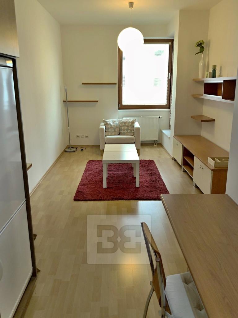 Pronájem bytu 2+kk 60 m2