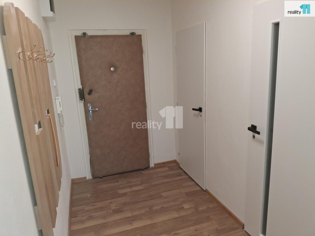 Pronájem bytu 2+kk 48 m² – pohled 6