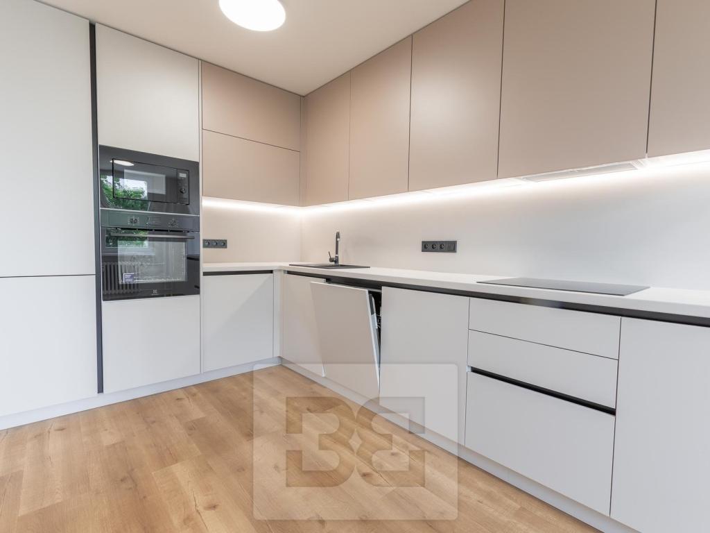 Pronájem bytu 3+kk 74 m2