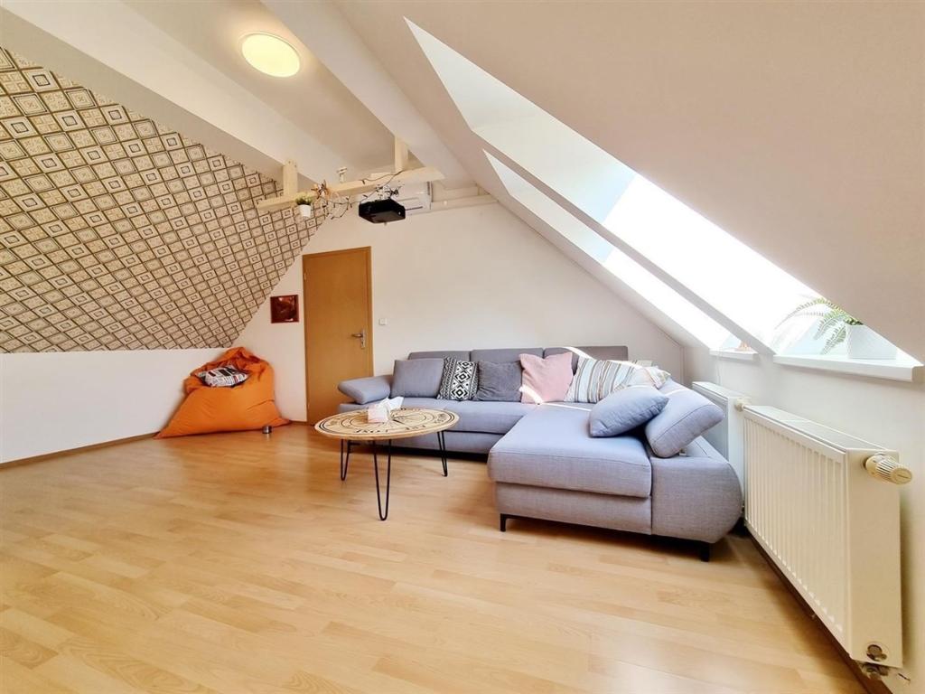 Pronájem bytu 4+kk 102 m2