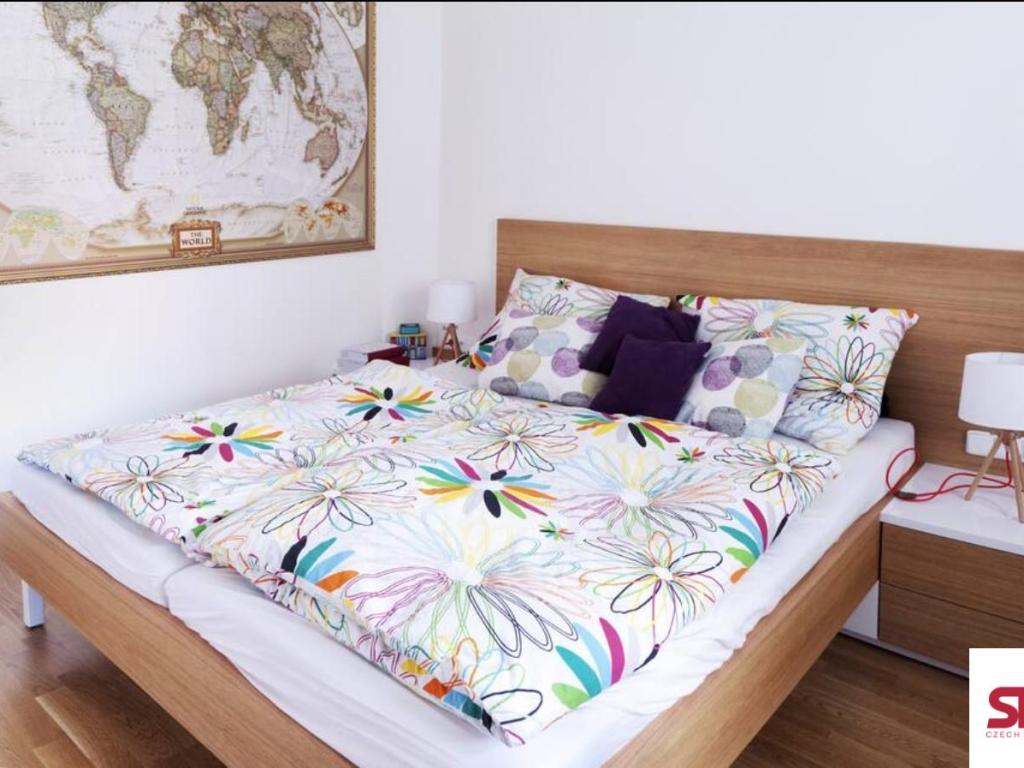 Pronájem bytu 2+kk 55 m2, Praha – náhled fotky 8