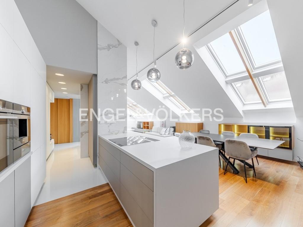 Pronájem bytu 4+kk 176 m2