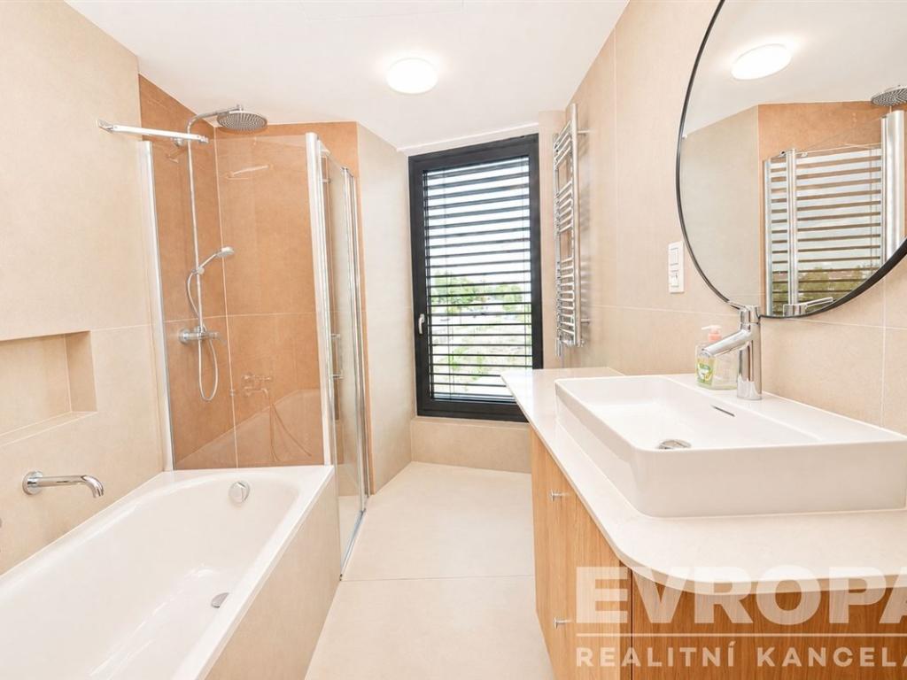 Pronájem bytu 3+kk 75 m2