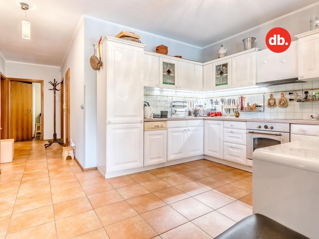 Prodej domu 240 m2, Stružná – náhled fotky 15