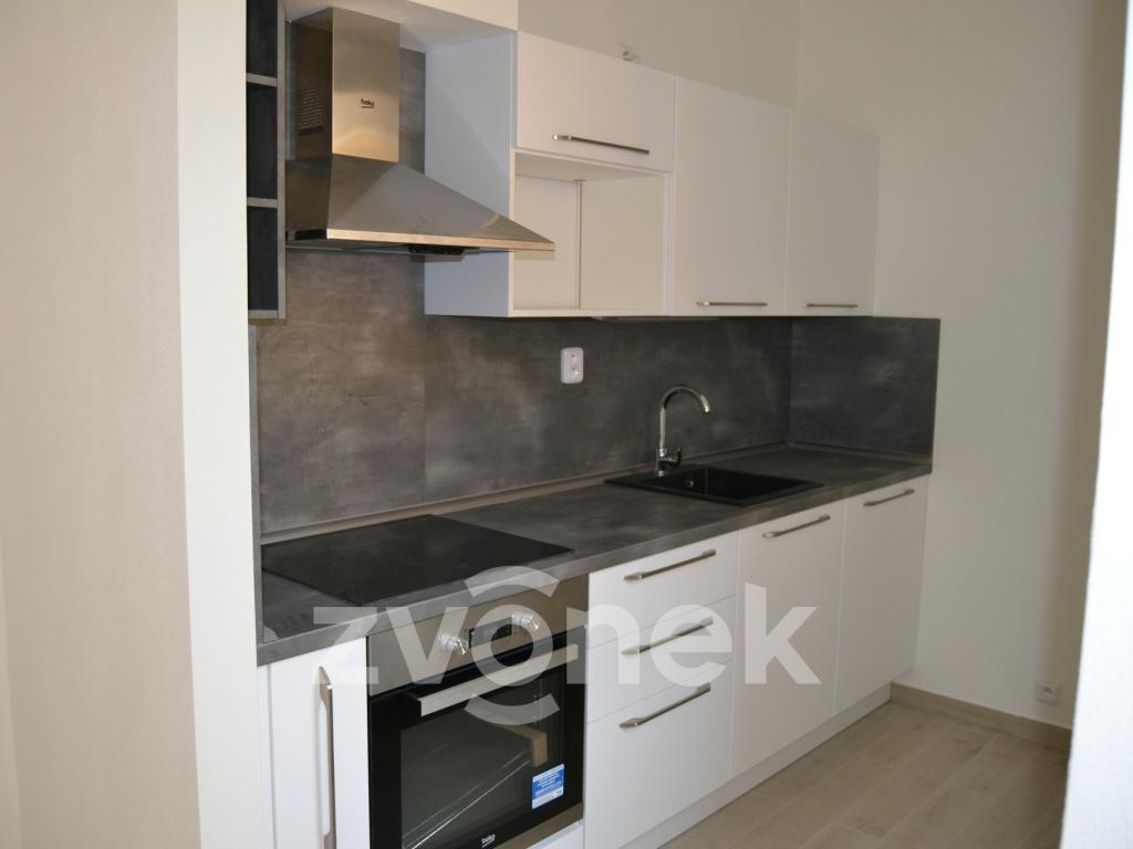 Pronájem bytu 2+kk 55 m2, Vsetín – náhled fotky 3