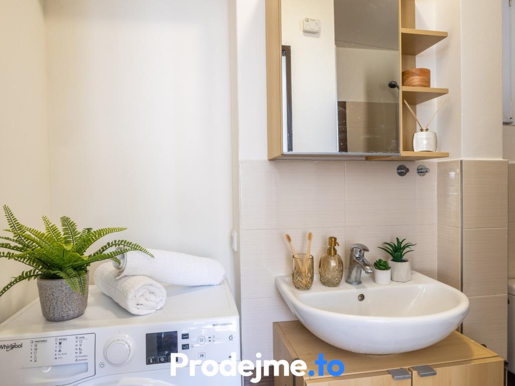 Pronájem bytu 1+1 34 m2