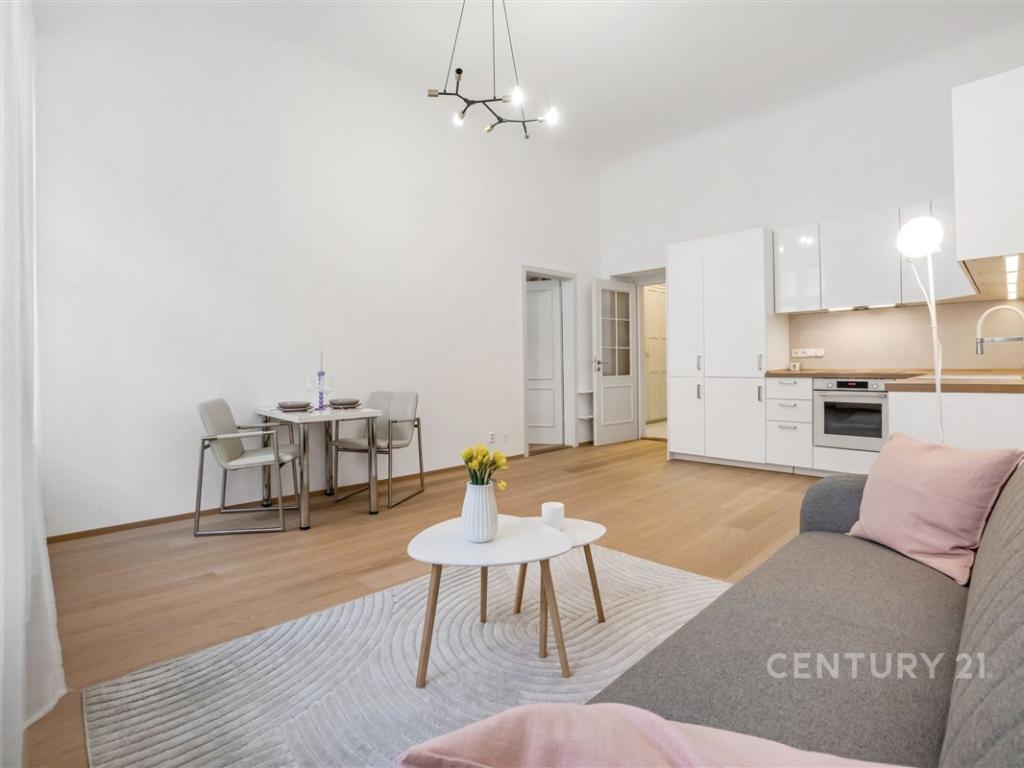 Pronájem bytu 2+kk 62 m2