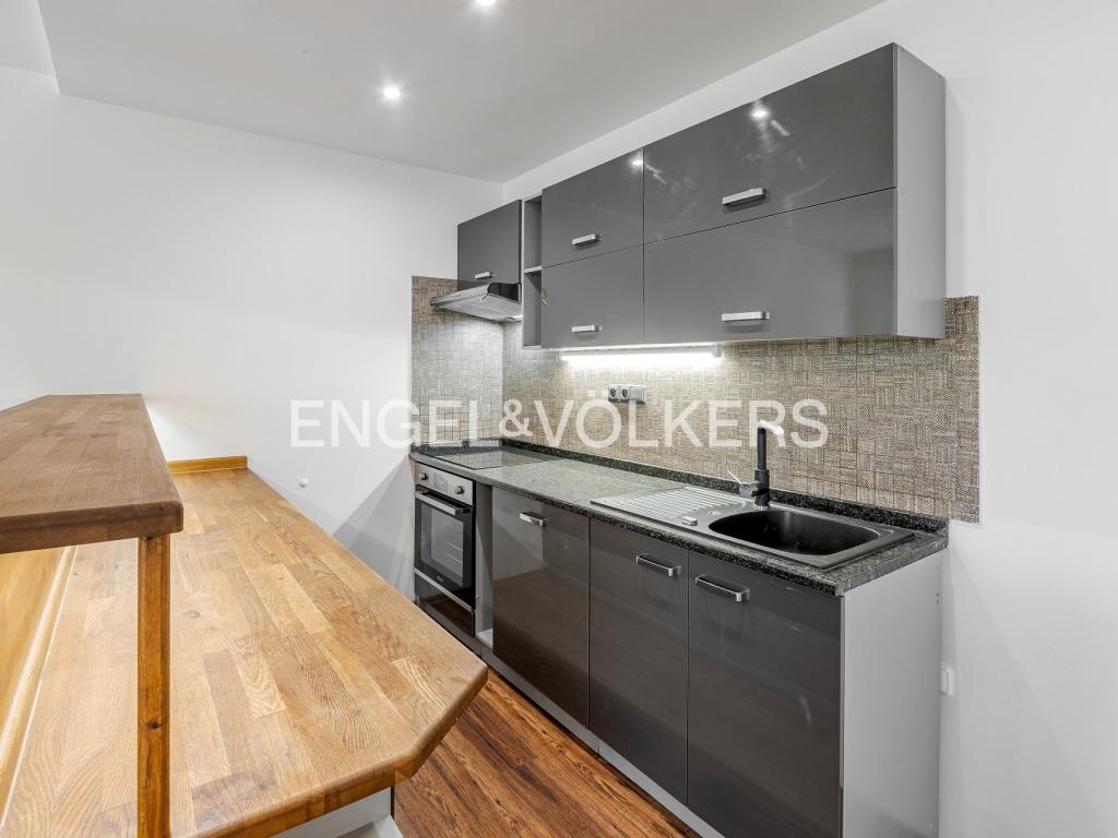 Pronájem bytu 3+kk 74 m2