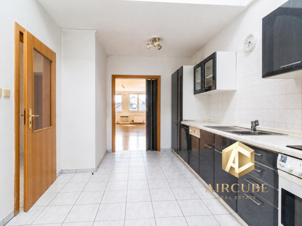 Pronájem bytu 3+1 92 m2, Praha – náhled fotky 9