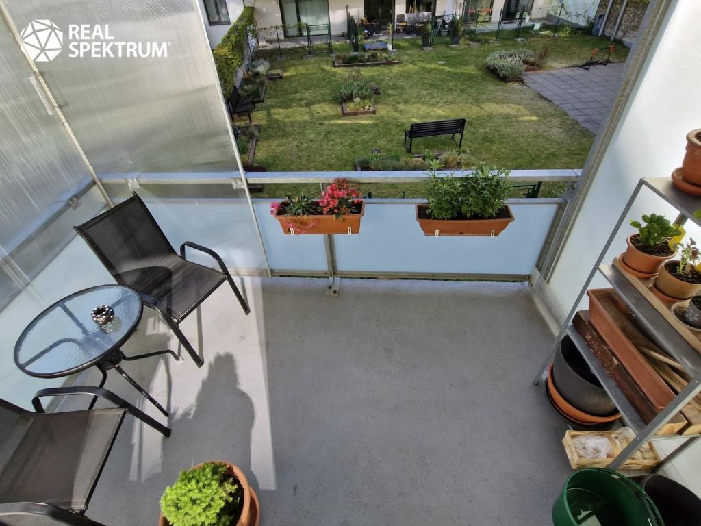 Pronájem bytu 1+kk 37 m2