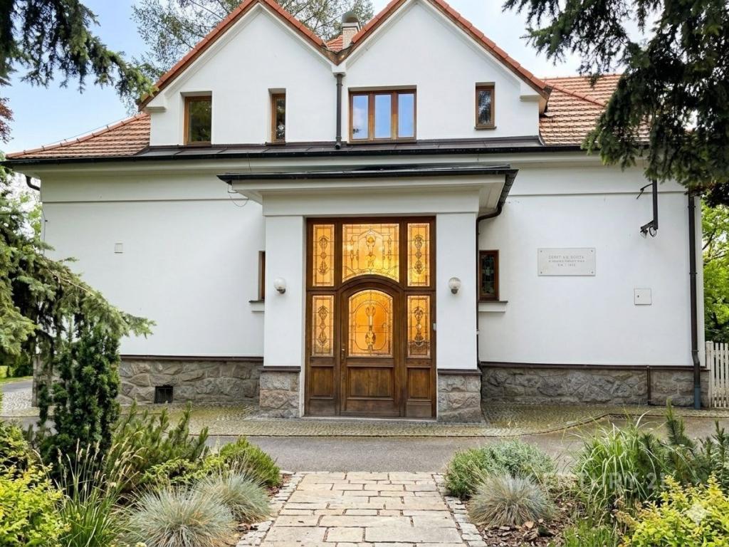 Pronájem domu 450 m2