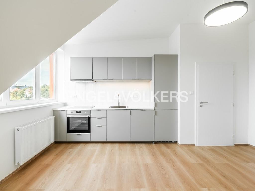 Pronájem bytu 3+kk 80 m2