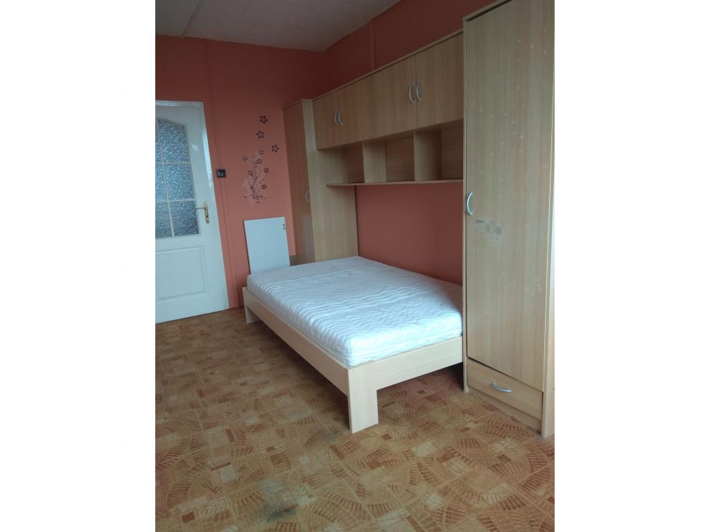 Spolubydleni bytu celý pokoj 86 m2
