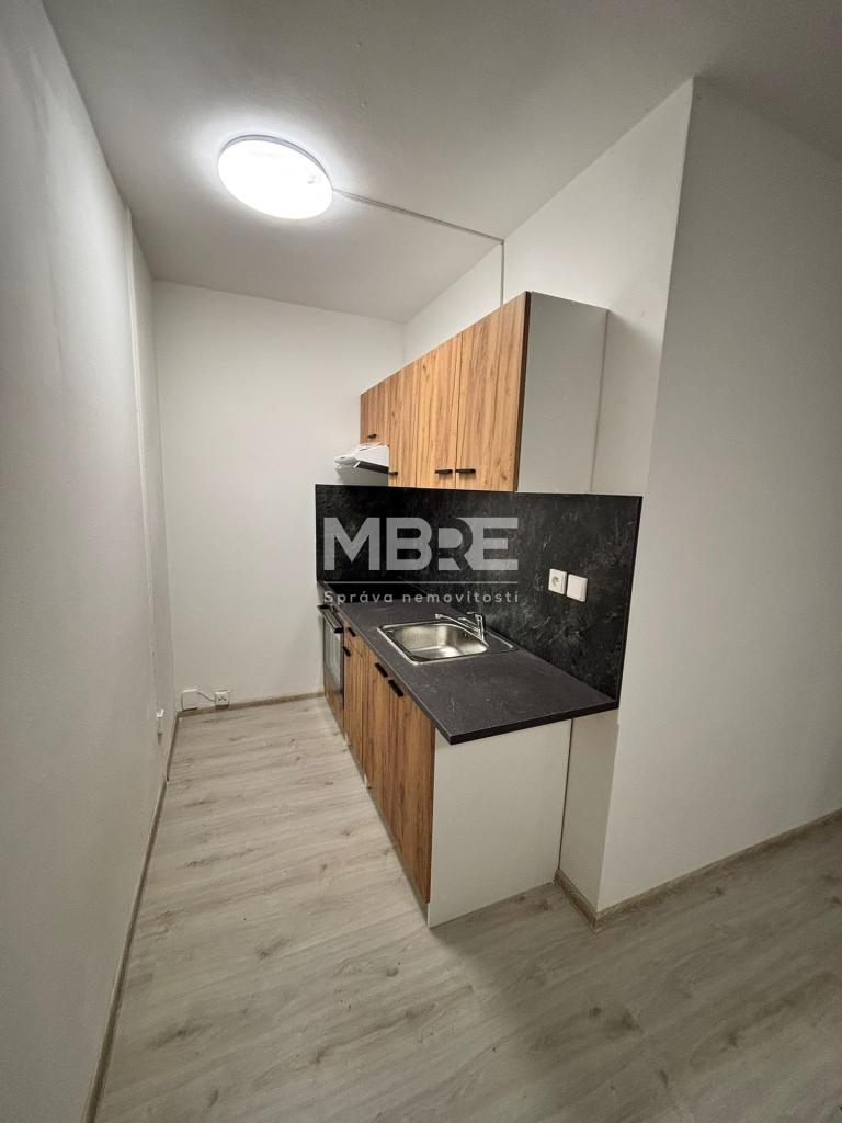 Pronájem bytu 2+kk 39 m2