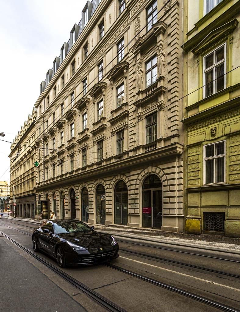Pronájem bytu 2+kk 72 m2, Praha – náhled fotky 26
