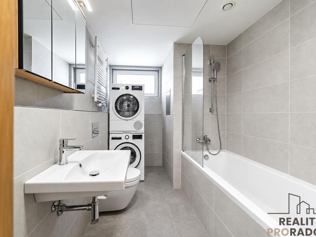Prodej bytu 2+kk 51 m2, Praha – náhled fotky 12