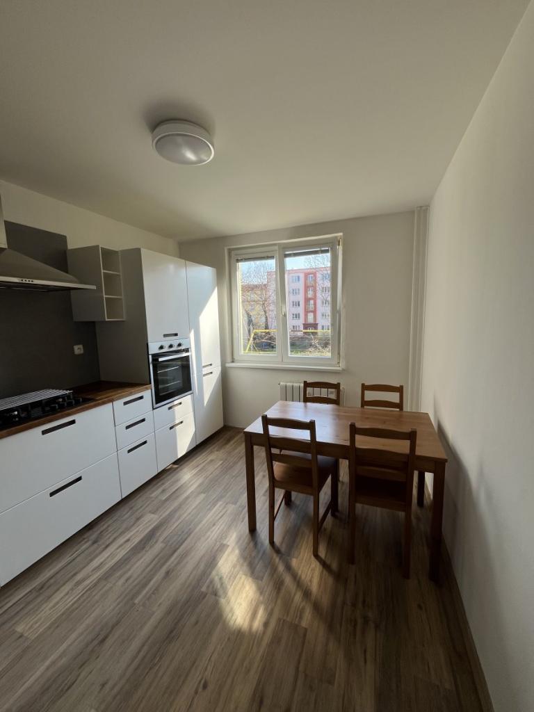 Pronájem bytu 2+1 70 m2