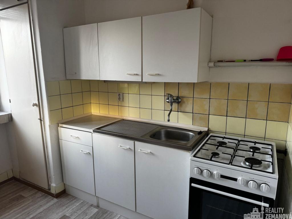 Pronájem bytu 1+1 38 m2