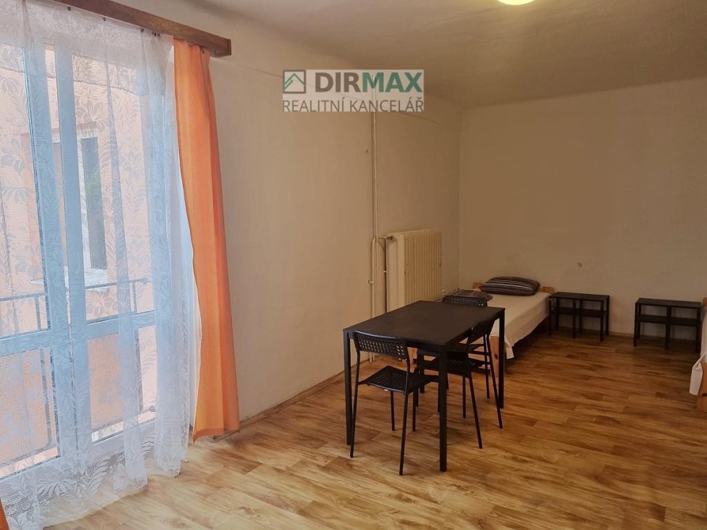 Pronájem bytu pokoj 22 m2